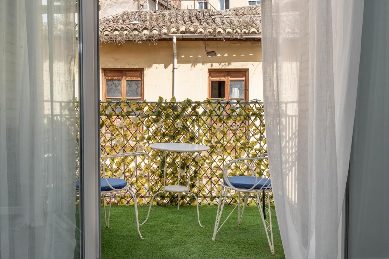 Tuguest Santa Paula III Apartment Granada Kültér fotó